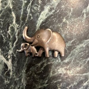 Vintage 100% Genuine Sterling Silver 925 Elephant Pin